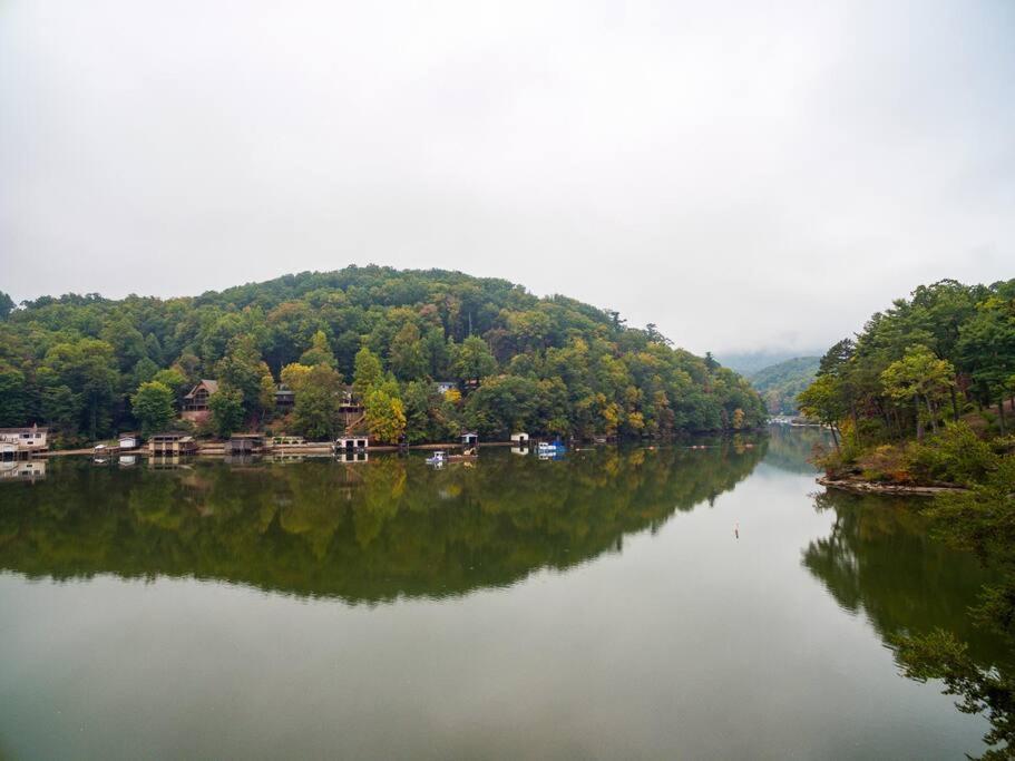 The Cove Retreat- Hot Tub/Screened Porch/Game Room Lake Lure Zewnętrze zdjęcie