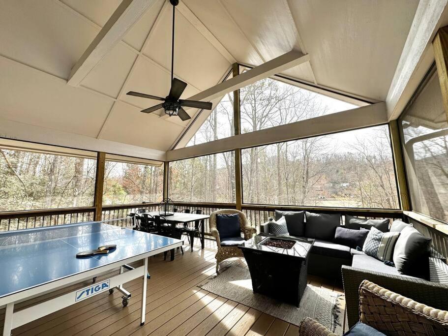 The Cove Retreat- Hot Tub/Screened Porch/Game Room Lake Lure Zewnętrze zdjęcie