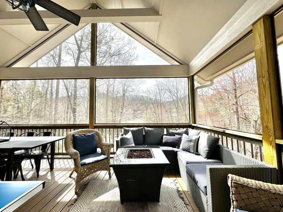 The Cove Retreat- Hot Tub/Screened Porch/Game Room Lake Lure Zewnętrze zdjęcie