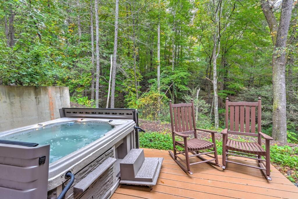 The Cove Retreat- Hot Tub/Screened Porch/Game Room Lake Lure Zewnętrze zdjęcie